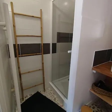 Au Petit Ruthenois Studio Renove, Hyper-centre Apartment